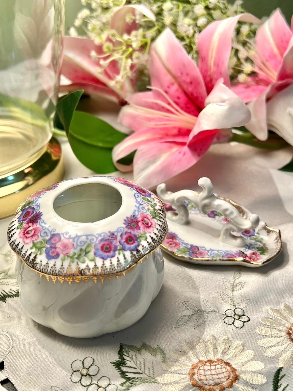Floral Gold Trim Vanity Trinket Set 2 Pieces