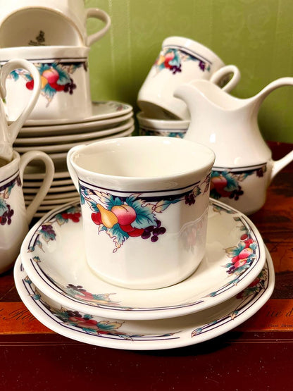 Royal Doulton Autumn's Glory Fine China 22 Piece Tea Set