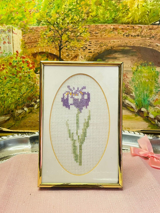 Frame with Floral Cross-Stitch – Vintage Needlework Wall Decor