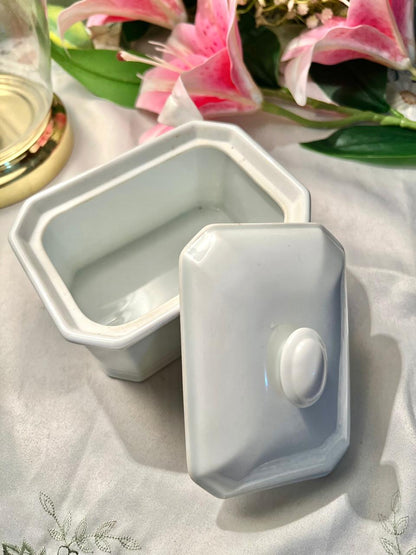 White Lidded Oven-Safe Casserole Dish 14 cm
