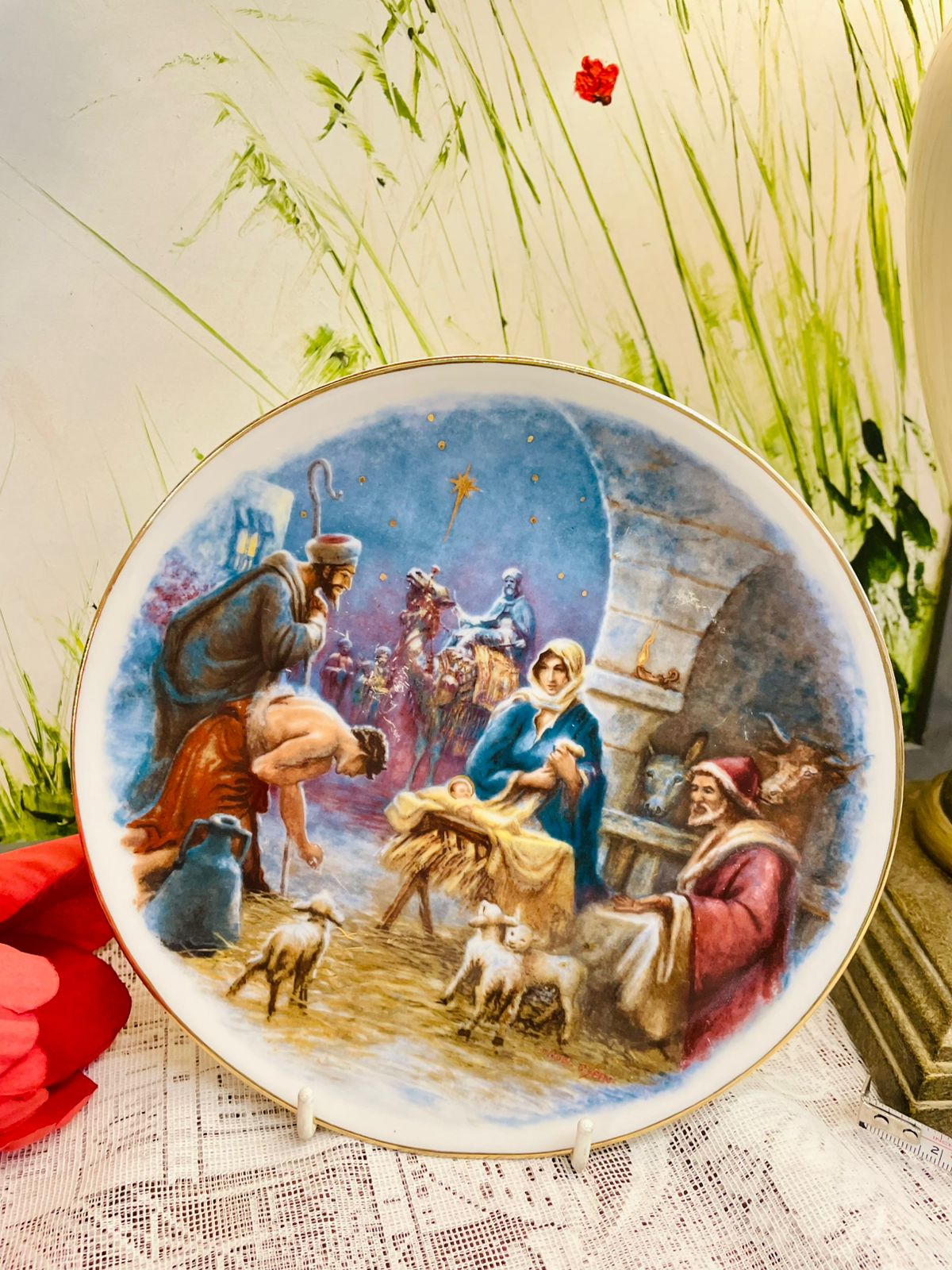 Nativity Christmas Decorative Plate with Gold Rim 8 inches