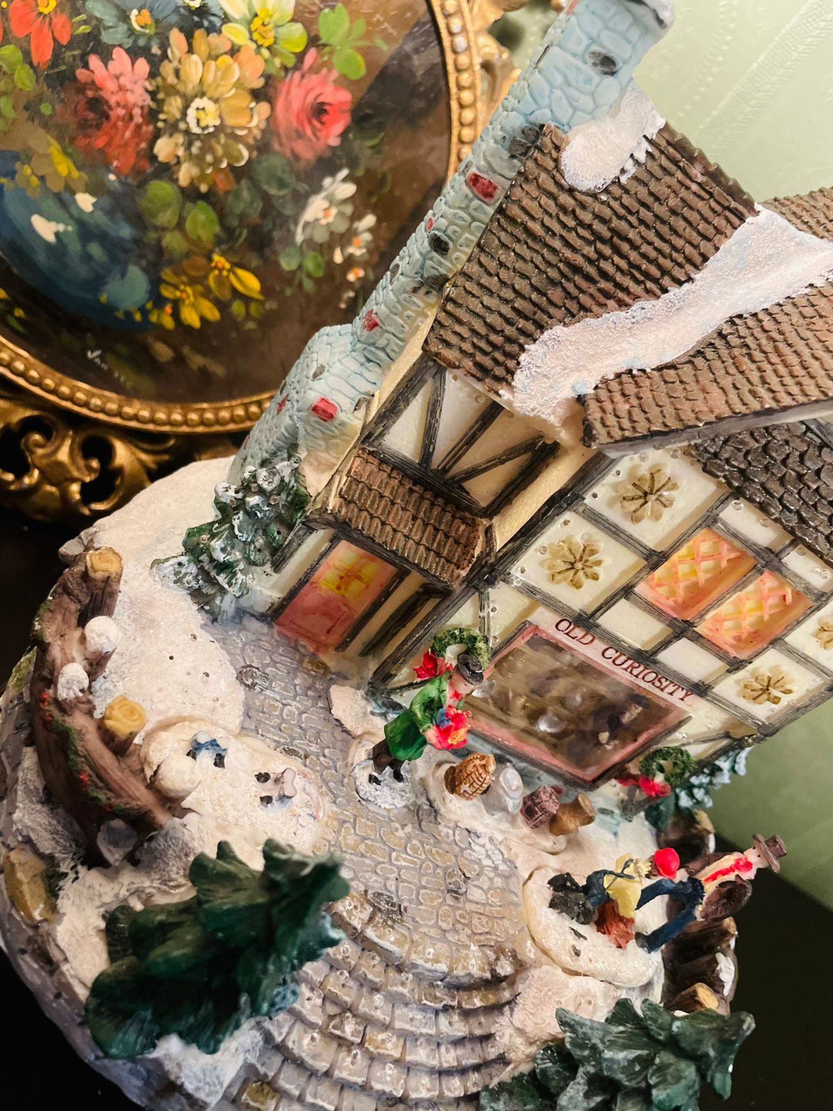 Vintage Lighted Old Curiosity Shop Christmas Village