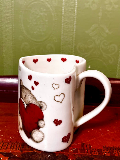 Hugs Gift Wishes Teddy Bear Heart Mug 10cm
