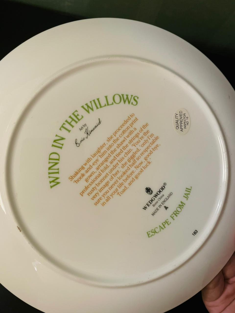 Wedgwood Wind in the Willows Escape from Jail Collector Plate 8"
