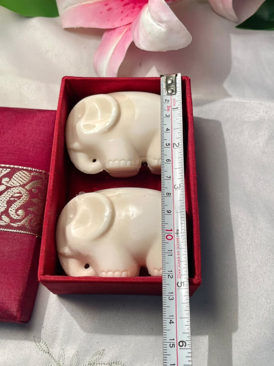 Vintage Ivory Elephant Figurines 2-Piece Set Approx. 7 cm