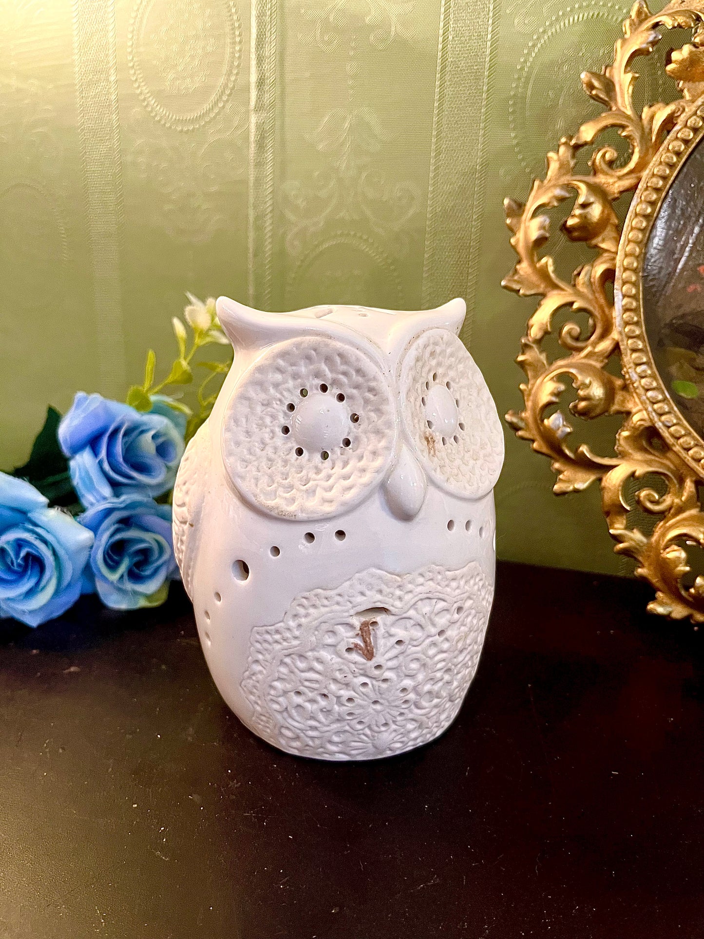 White Ceramic Owl Tealight Candle Holder