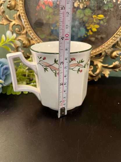 Vintage Floral Vine Ceramic Mug with Green Rim