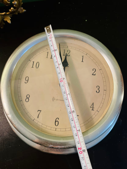 Radio Controlled Silver Wall Clock 8 Inch Round