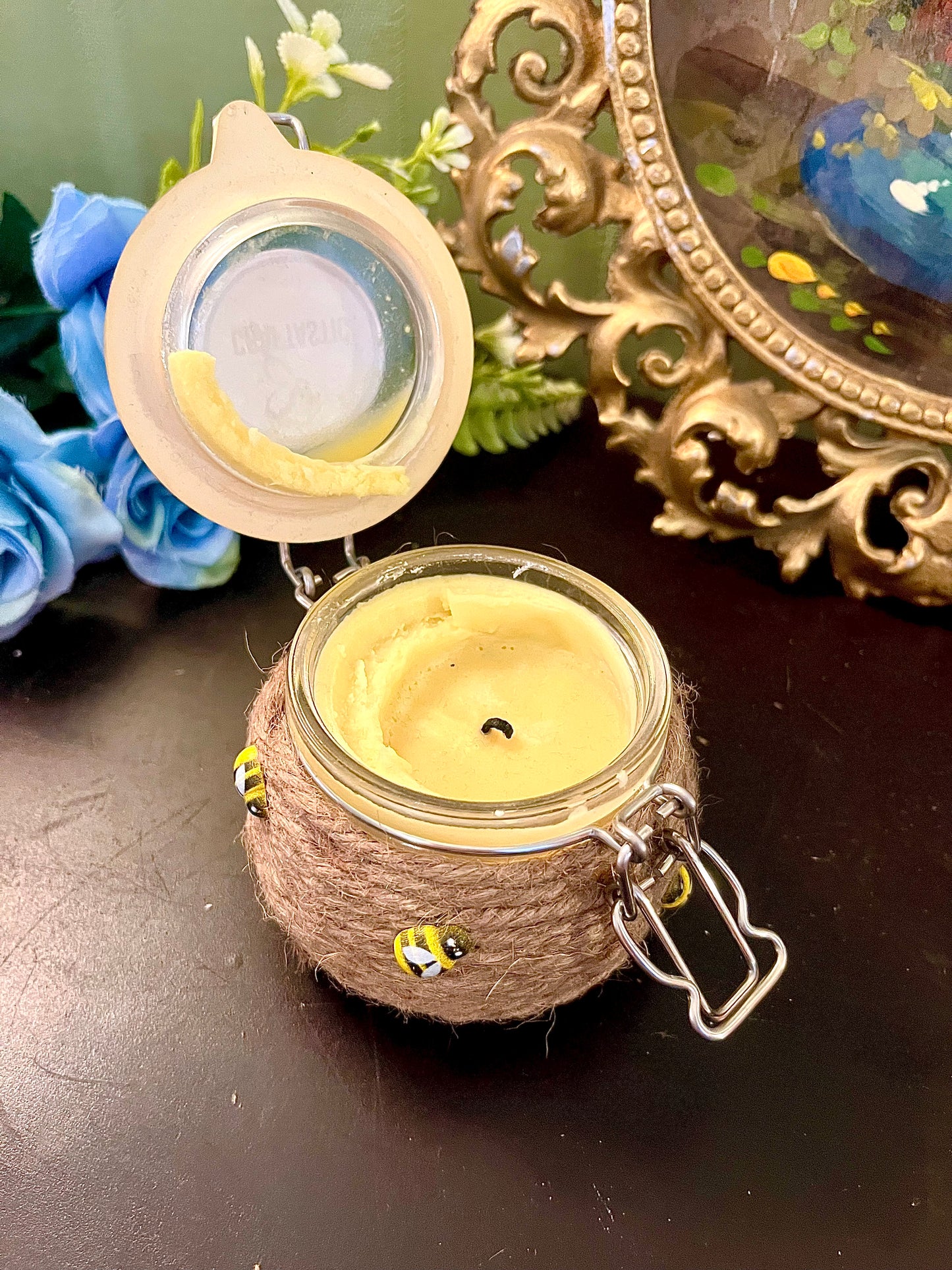 Rustic Honey Bee Glass Jar Candle with Jute Wrap