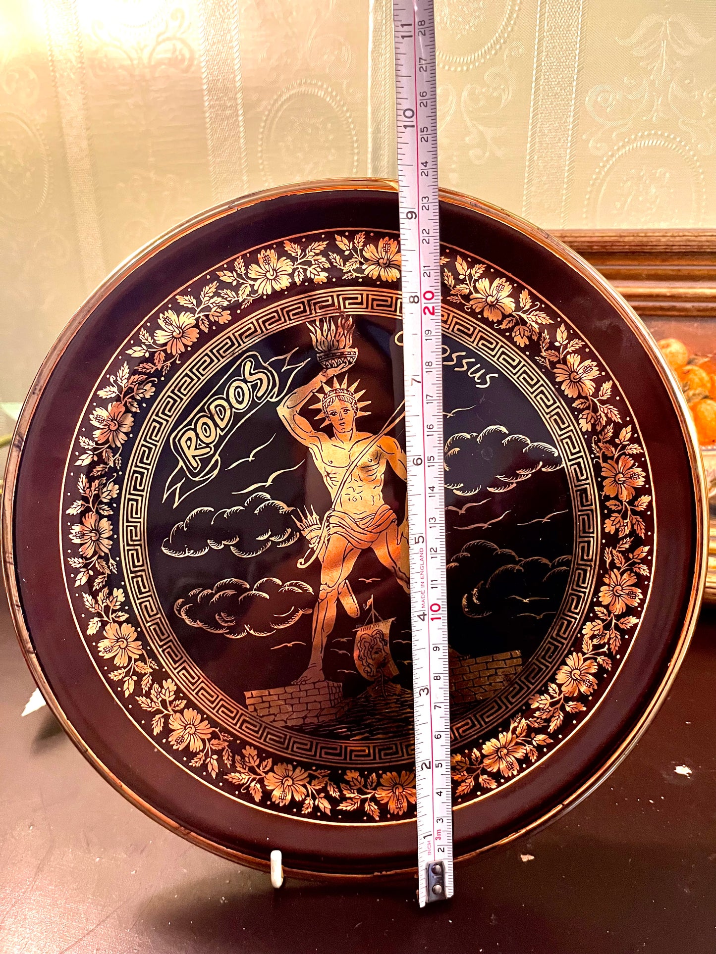 Ibiscus Rhodes 24K Gold Colossus Decorative Plate 9 Inch