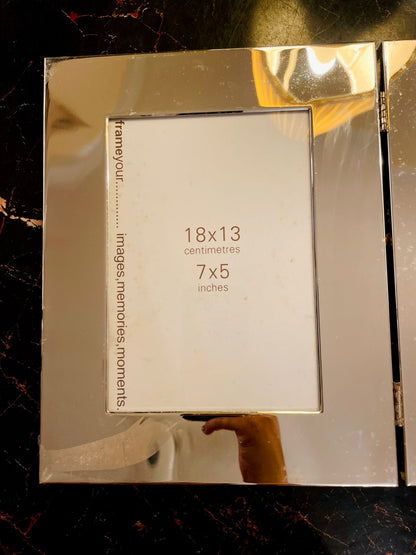 Vintage Gold Double Photo Frame – 7x5 Folding Memory Frame