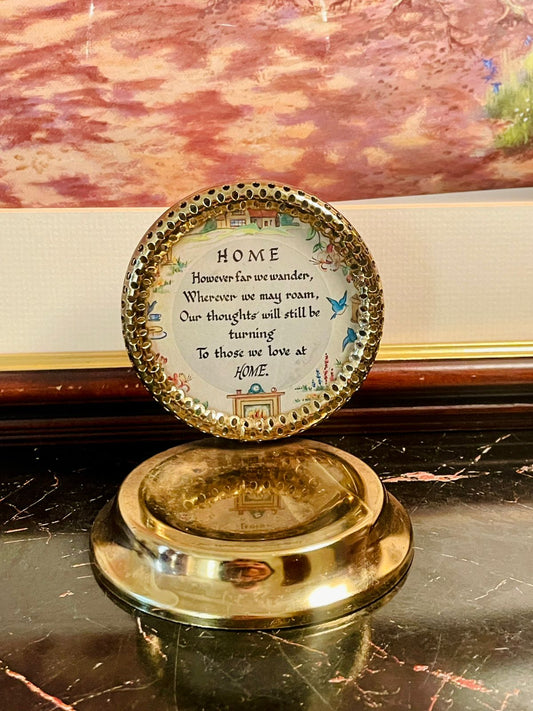 Vintage Brass Plaque
Home Poem Decor
Sentimental Verse Collectible
Mid-Century Brass Ornament
Tabletop Decorative Piece
Cottage Style Home Decor
Inspirational Quote Display
Retro Brass Souvenir