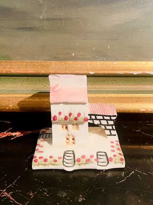 miniaturehouse, cottagecoredecor, vintagehome, handcraftedminiature, ceramicdecor, homedecorideas, collectibledollhouse, pinkdecor, fairygardenmini, sunsetkitchen, sunsetshop, cottagevibes