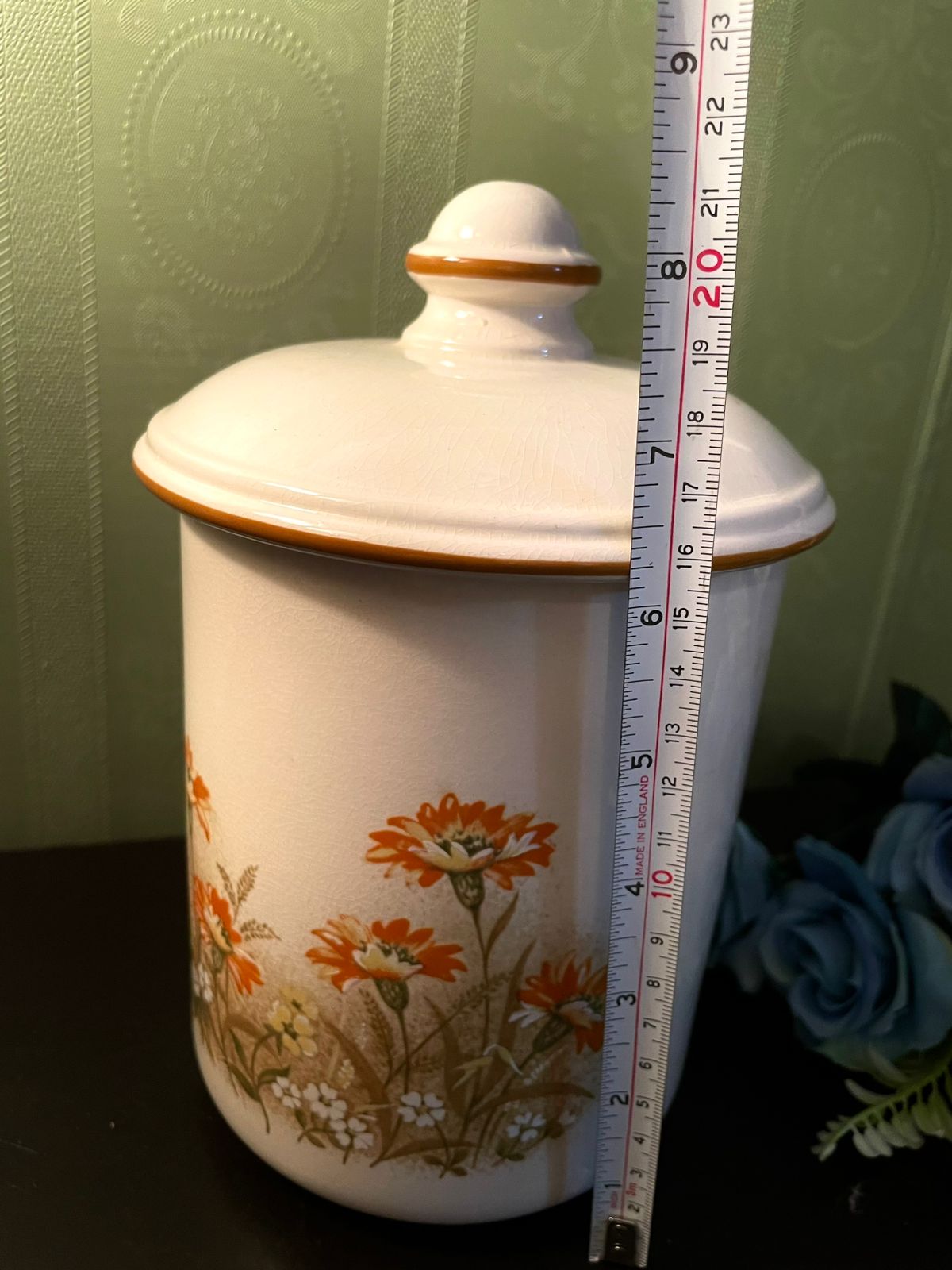 Vintage Floral Ceramic Storage Jar with Lid – 8.5 Inch