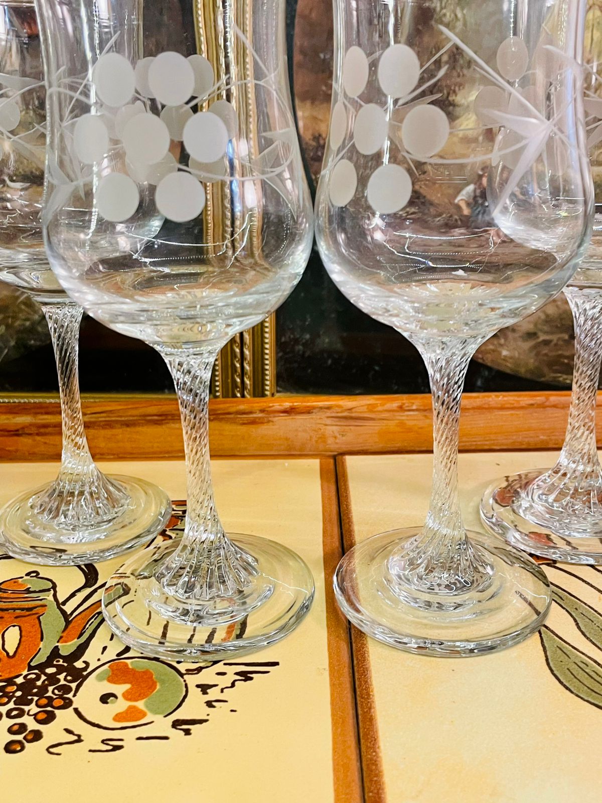Vintage Etched crystal Glasses – Set of 4 | Twisted Stem Design