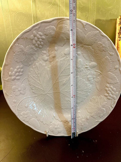 White Embossed Leaf Decorative Plate 10 Inch