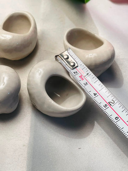 Set of 4 Cream Ceramic Pebble-Shaped Mini Bowls Approx. 5 cm