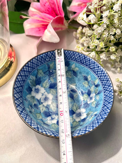 Blue Floral Porcelain Bowl with Geometric Border – 13 cm