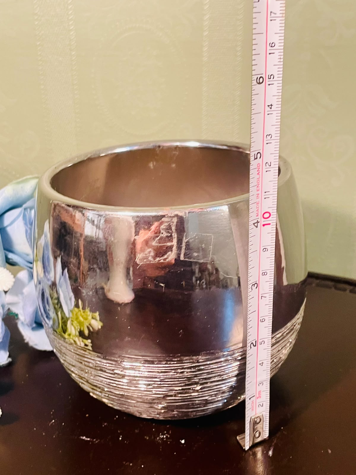 Silver Metallic Textured Ceramic Plant Pot – 4.5 Inch