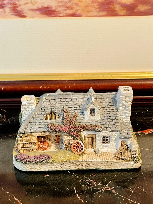 Vintage Lilliput Lane Style Stone Cottage Figurine – Handcrafted Miniature Collectible