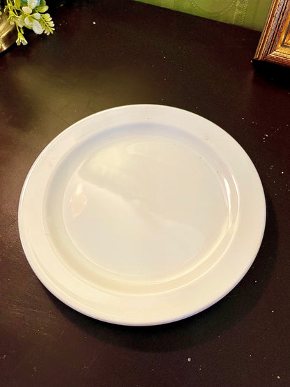 Vintage White medium plate 20 cm