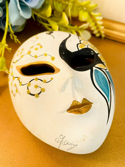 Venetian Style Peacock Wall Mask White Gold Decor