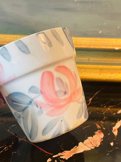 Hand-Painted Porcelain Mini pot – Japanese Floral Design