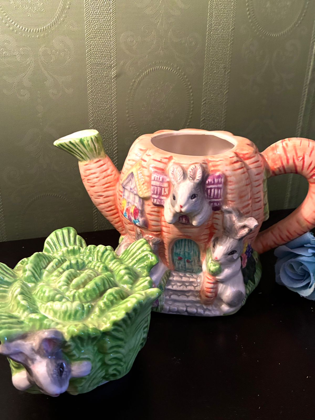 Vintage Rabbit Cottage Teapot