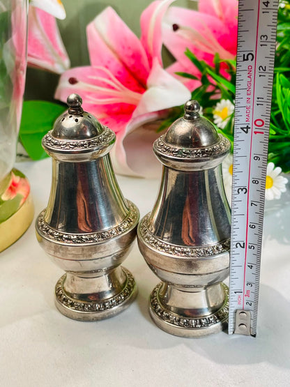 Silver-Tone Salt & Pepper Shakers – 2 Pieces, 10 cm