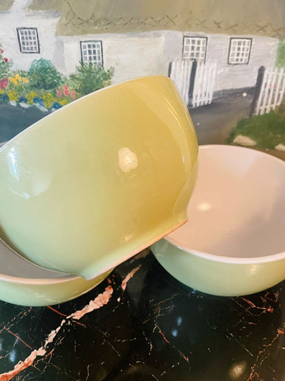 Set of 3 Noritake “Sage Green” Stoneware Cereal Bowls – Modern Minimalist Collection