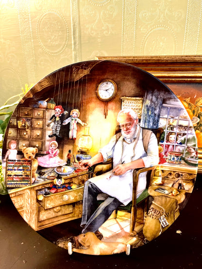 Royal Doulton The Toymaker Collector Plate 20 cm