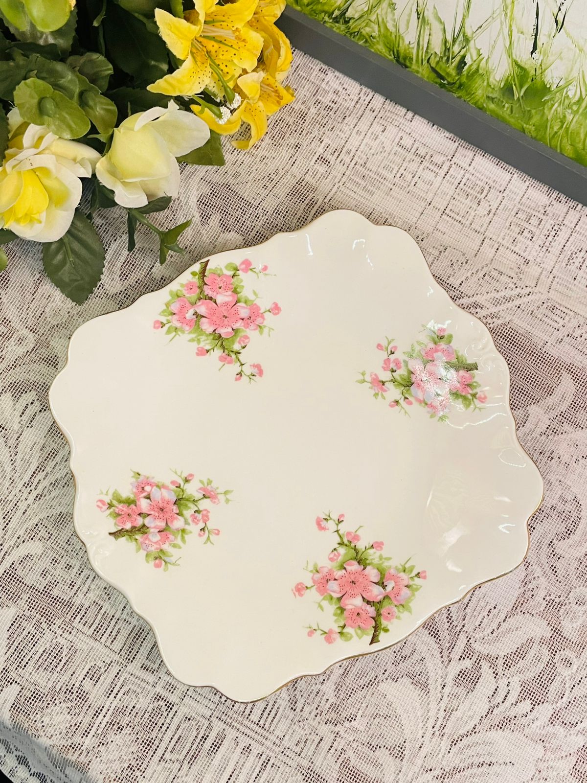 Roslyn Fine Bone China Pink Floral Plate