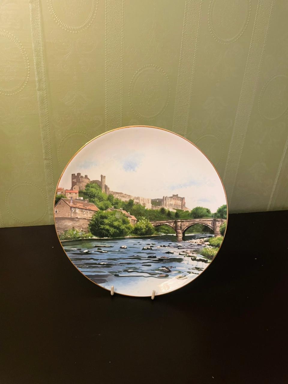 Royal Stafford Richmond Castle Bone China Plate 8.5"