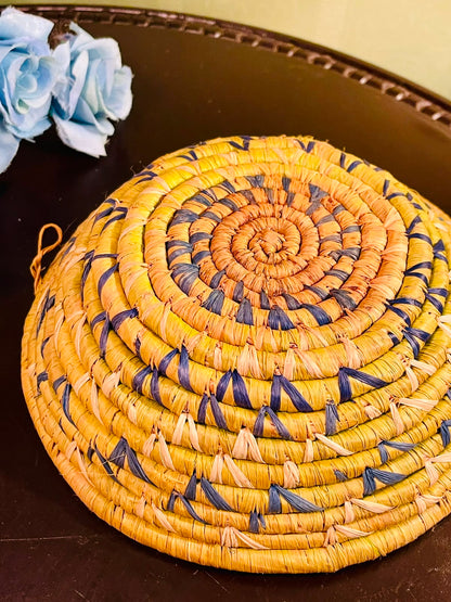 Handwoven Decorative Round Basket Tray – 7 Inch Natural Woven Bowl