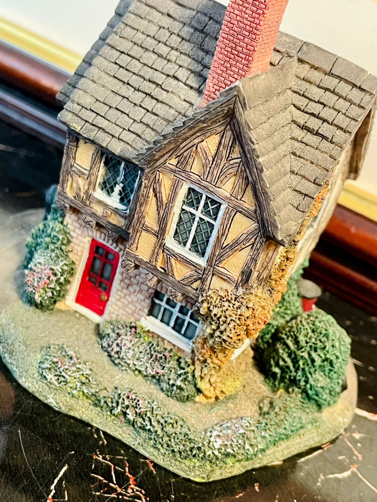 Miniature Tudor-Style Cottage House – Collectible Handcrafted Figurine