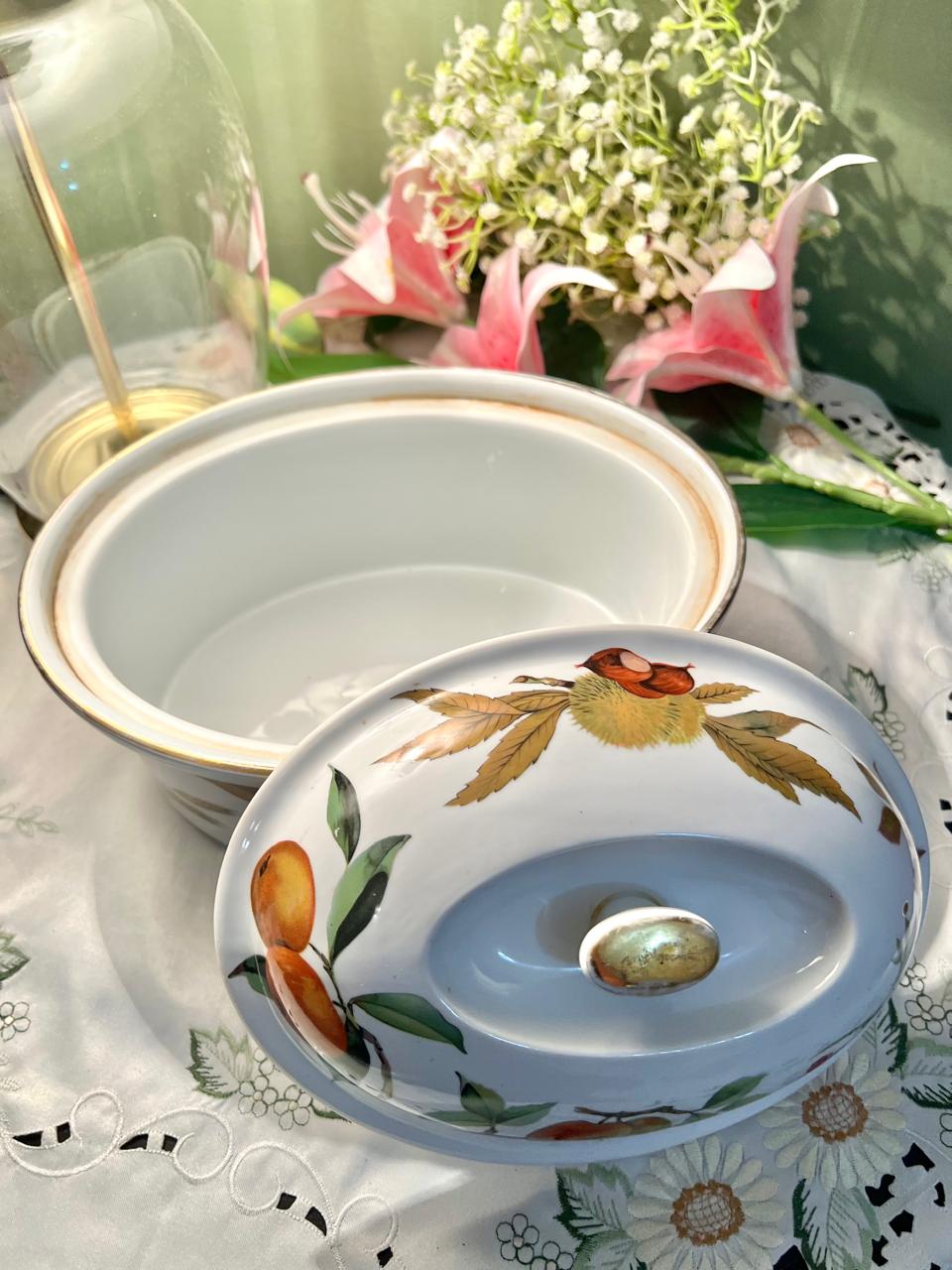 Royal Worcester Evesham Oven-Safe Casserole Dish 25cm