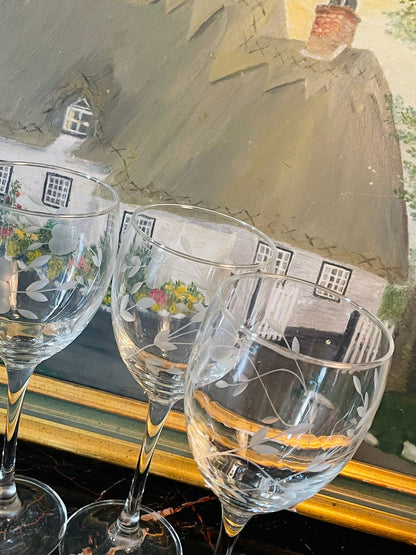 Set of 4 Vintage Etched crystal Glasses – Frosted Floral & Leaf Design