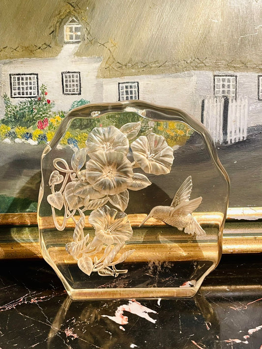 #VintageLucite #LuciteArt #HomeDecorPakistan #VintageDecor #LuciteBlock #AcrylicSculpture #VintageHomeDecor #CollectiblesPakistan #DrawingRoomDecor #UniqueGiftPakistan