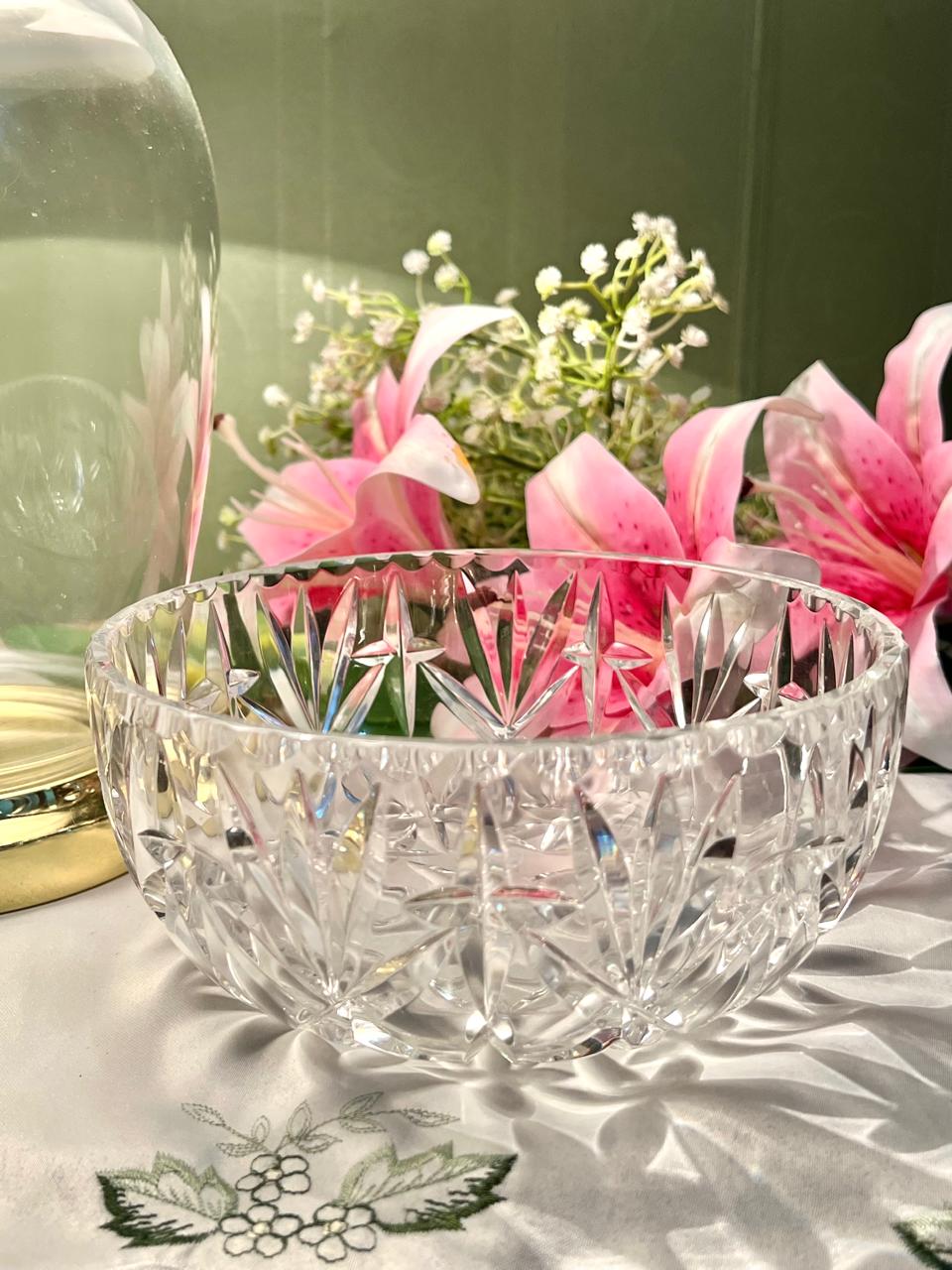 Vintage Clear Crystal Star-Cut Large Serving Bowl – Approx. 7 Inch