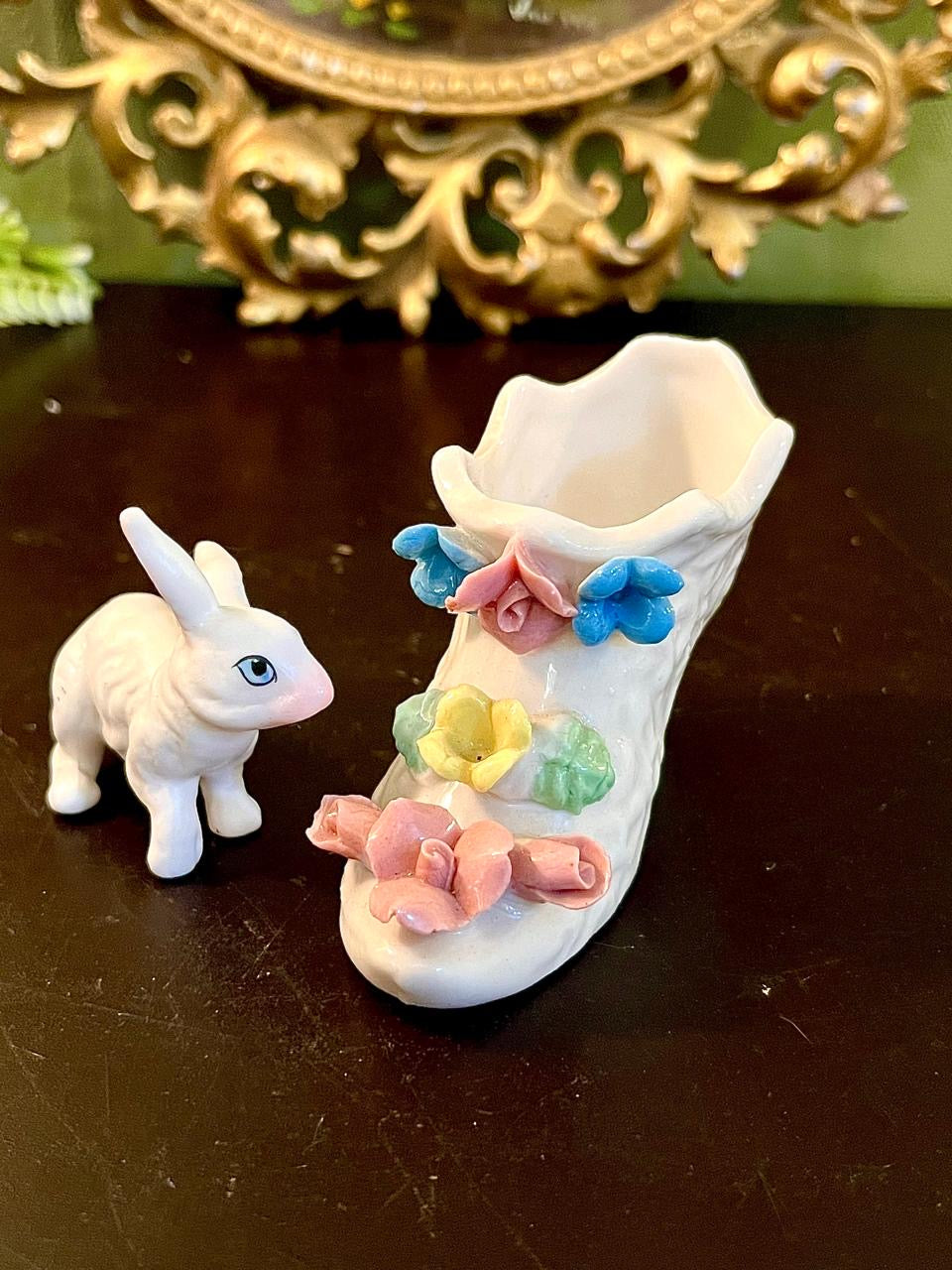 Floral Boot Planter with Bunny Set mini decor