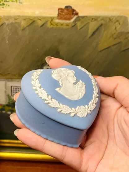Rare Find Wedgwood Jasperware Trinket Box | England