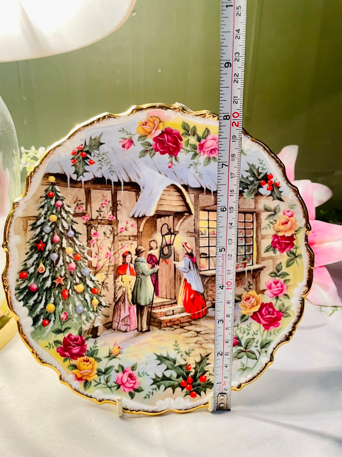 Royal Albert Christmas Carol Singers Decorative Plate – 8 Inch