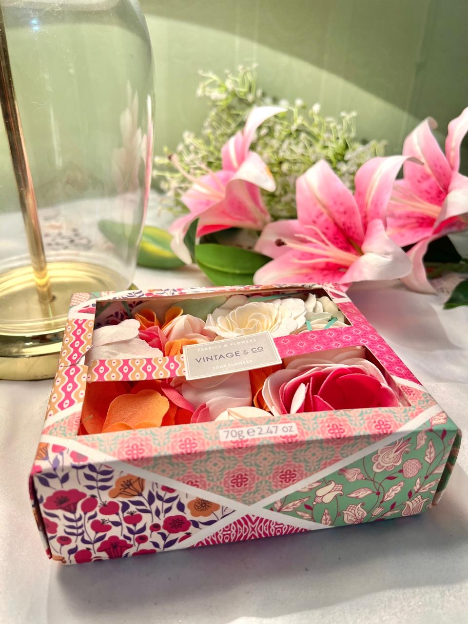 Vintage & Co Heathcote & Ivory Soap Flowers Gift Box 70g