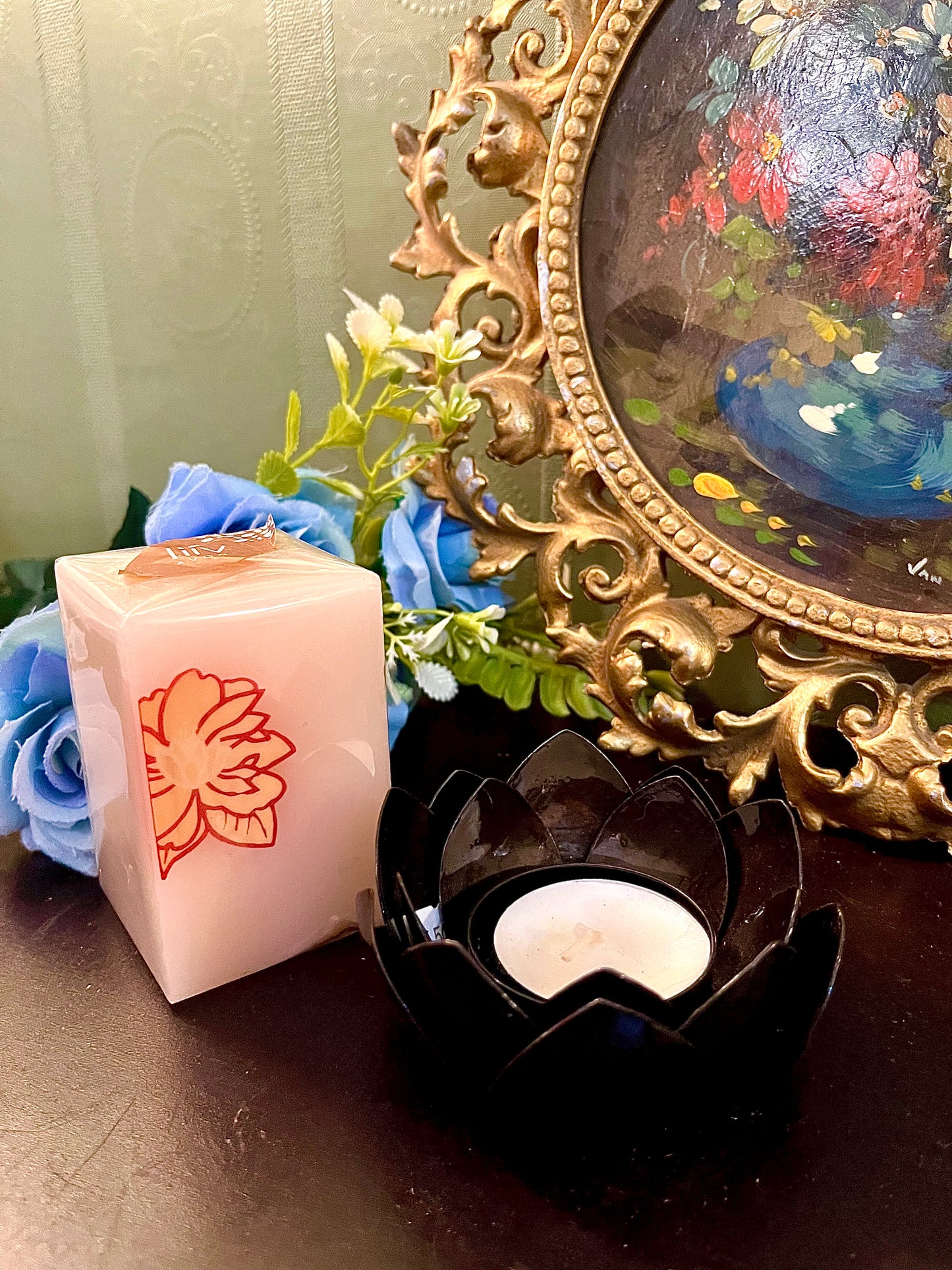 Black Lotus Flower Tealight Candle Holder