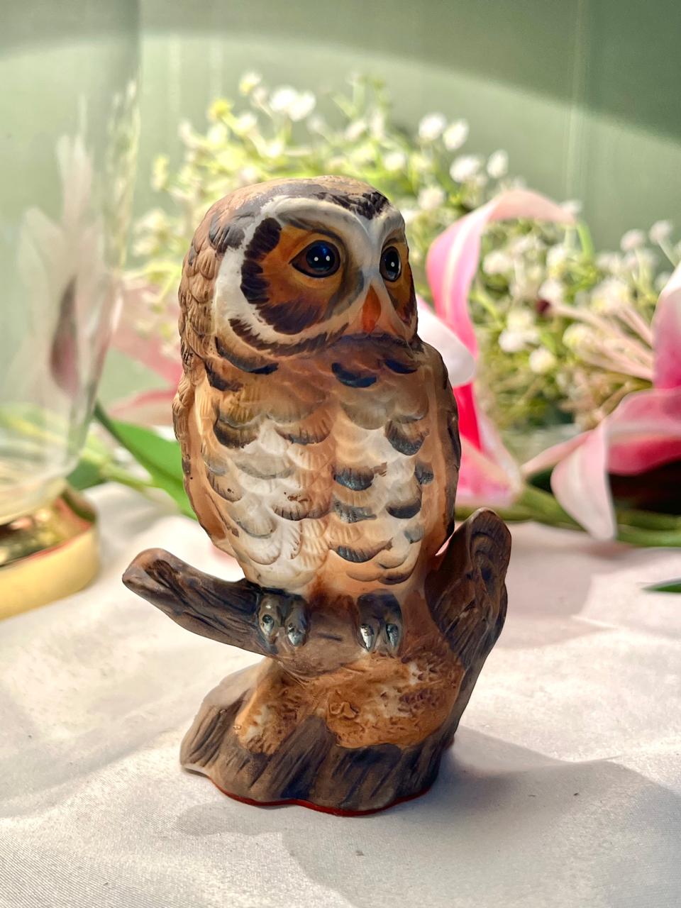 Brown Owl Ceramic Figurine on Branch 11.5cm - 1 Piece