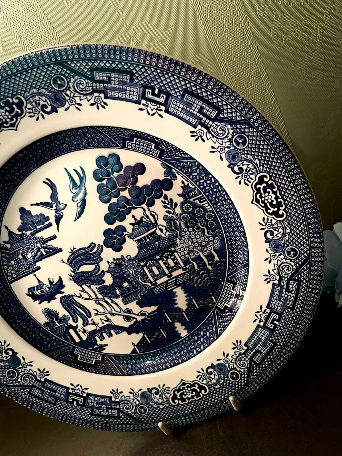 Broadhurst Willow Ironstone Decorative Plate 9 Inch