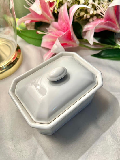 White Lidded Oven-Safe Casserole Dish 14 cm