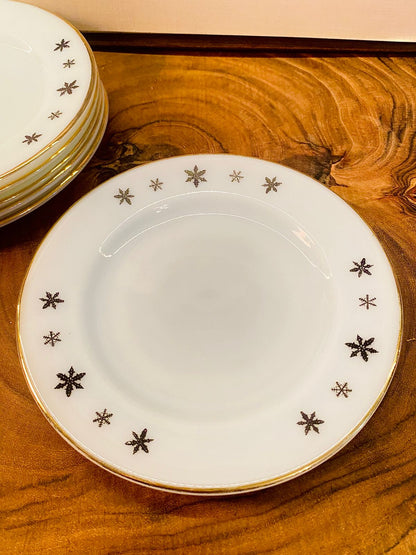 Pyrex Gold Starburst Rim Plates Set of 6