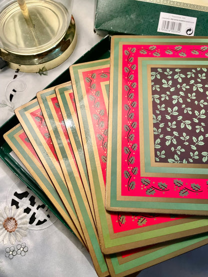 Vintage Holly Pattern Placemats 6-Piece Set 8.5 in