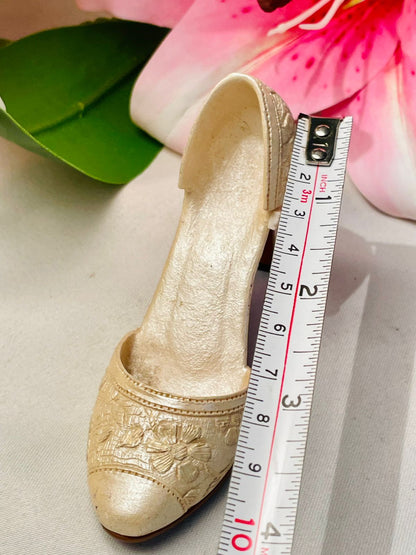 Ivory Textured Miniature Heel Shoe Decor 4 in